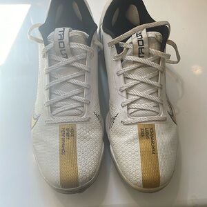 Nike Sport Trout cleats Size 12